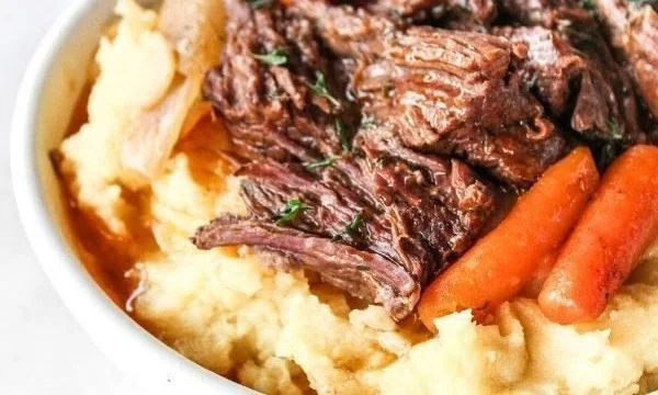 Slow Cooker Garlic Herb Pot Roast